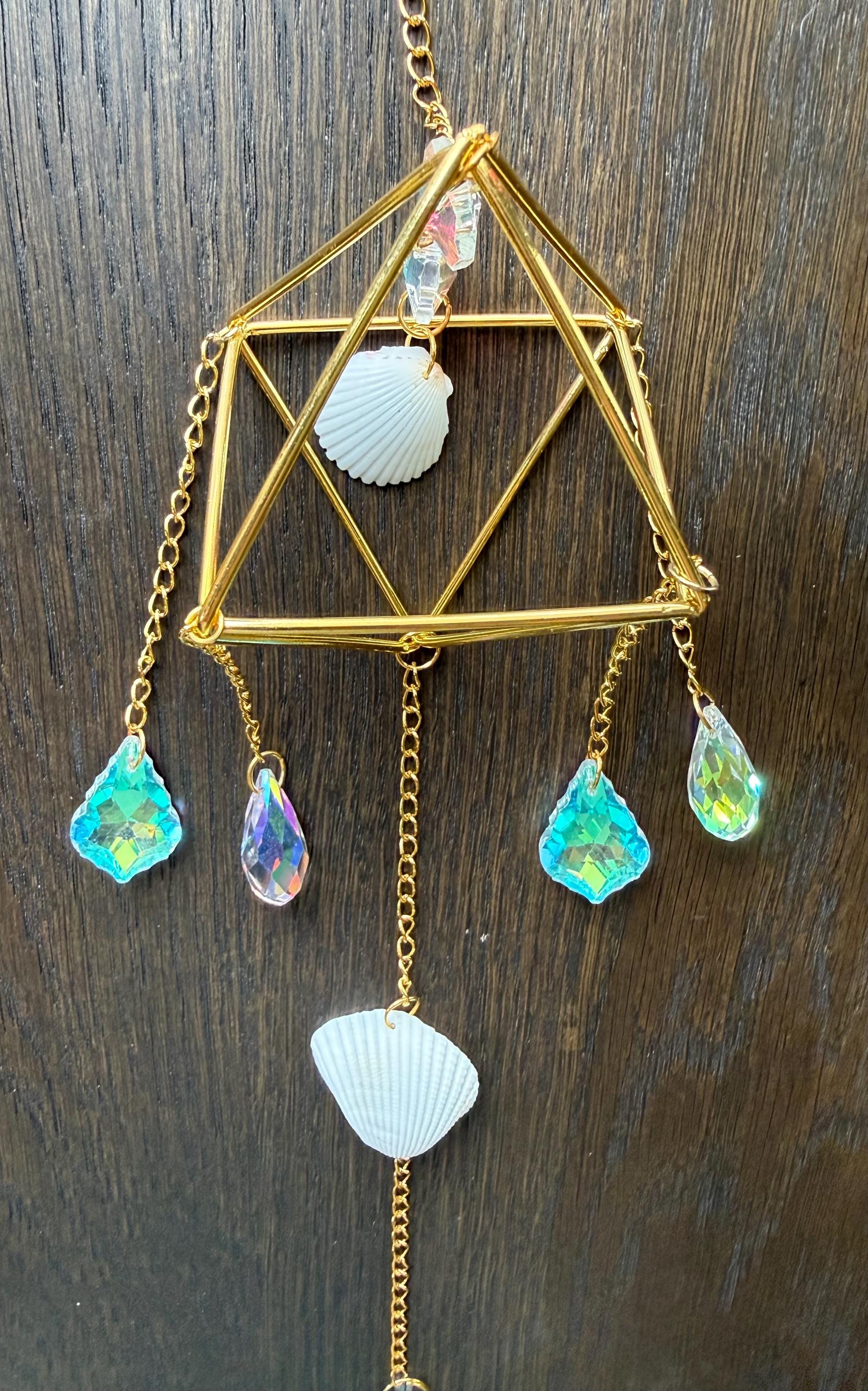 4 Corners Suncatcher - Scallop Shells