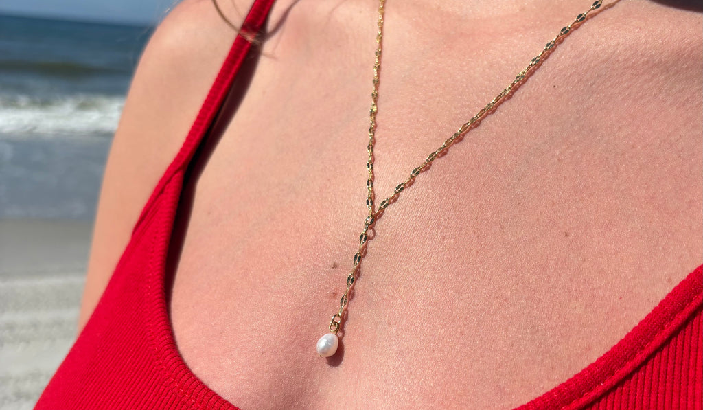 Single Pearl Drop Necklace