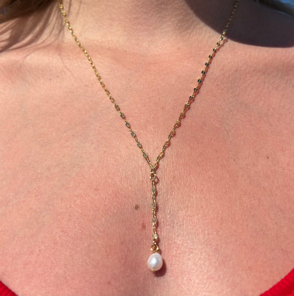 Single Pearl Drop Necklace