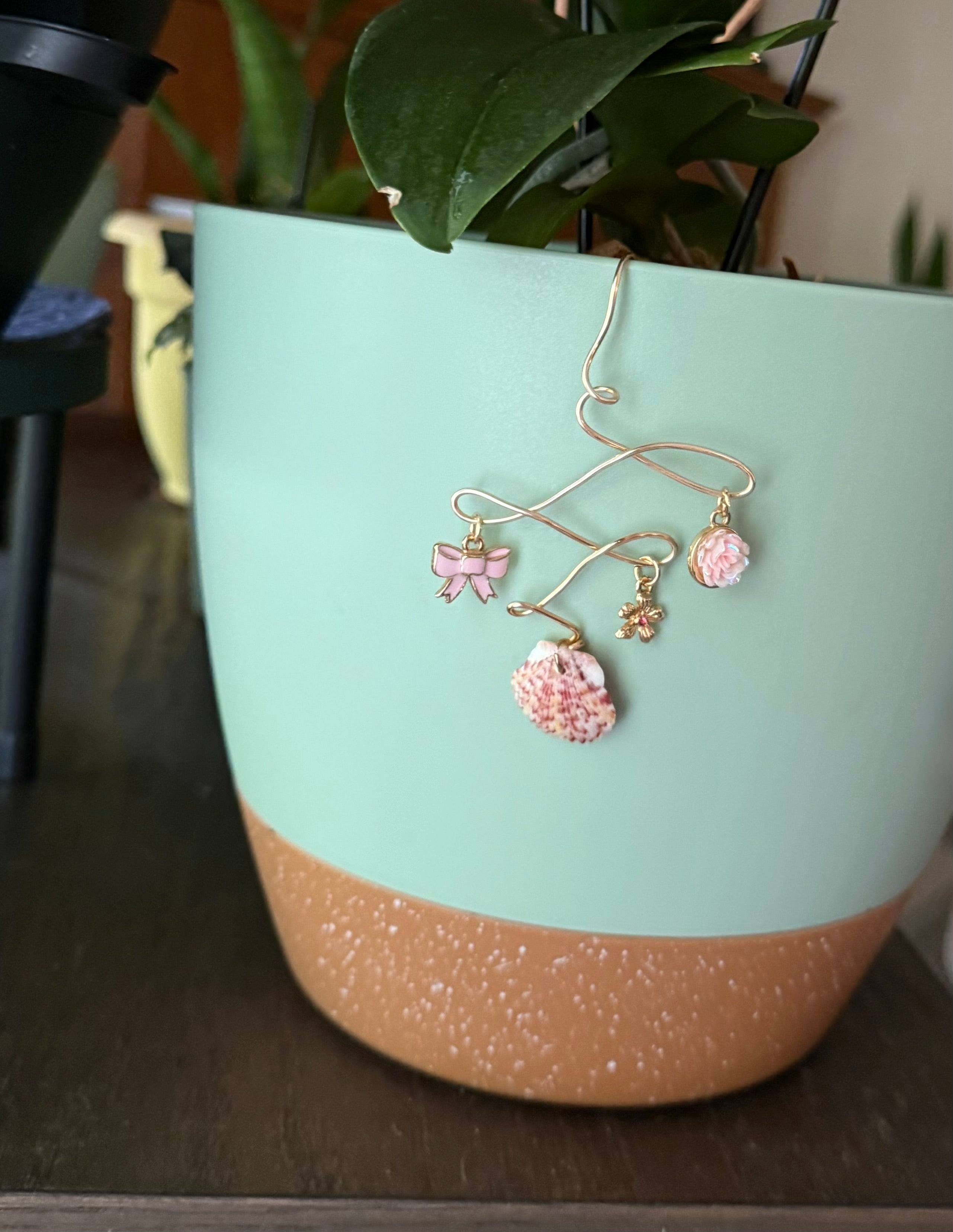 Pink Lovers Pot Hugger